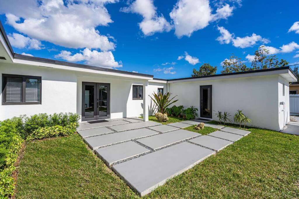 Casa De Miller Villa Tamiami Exterior photo